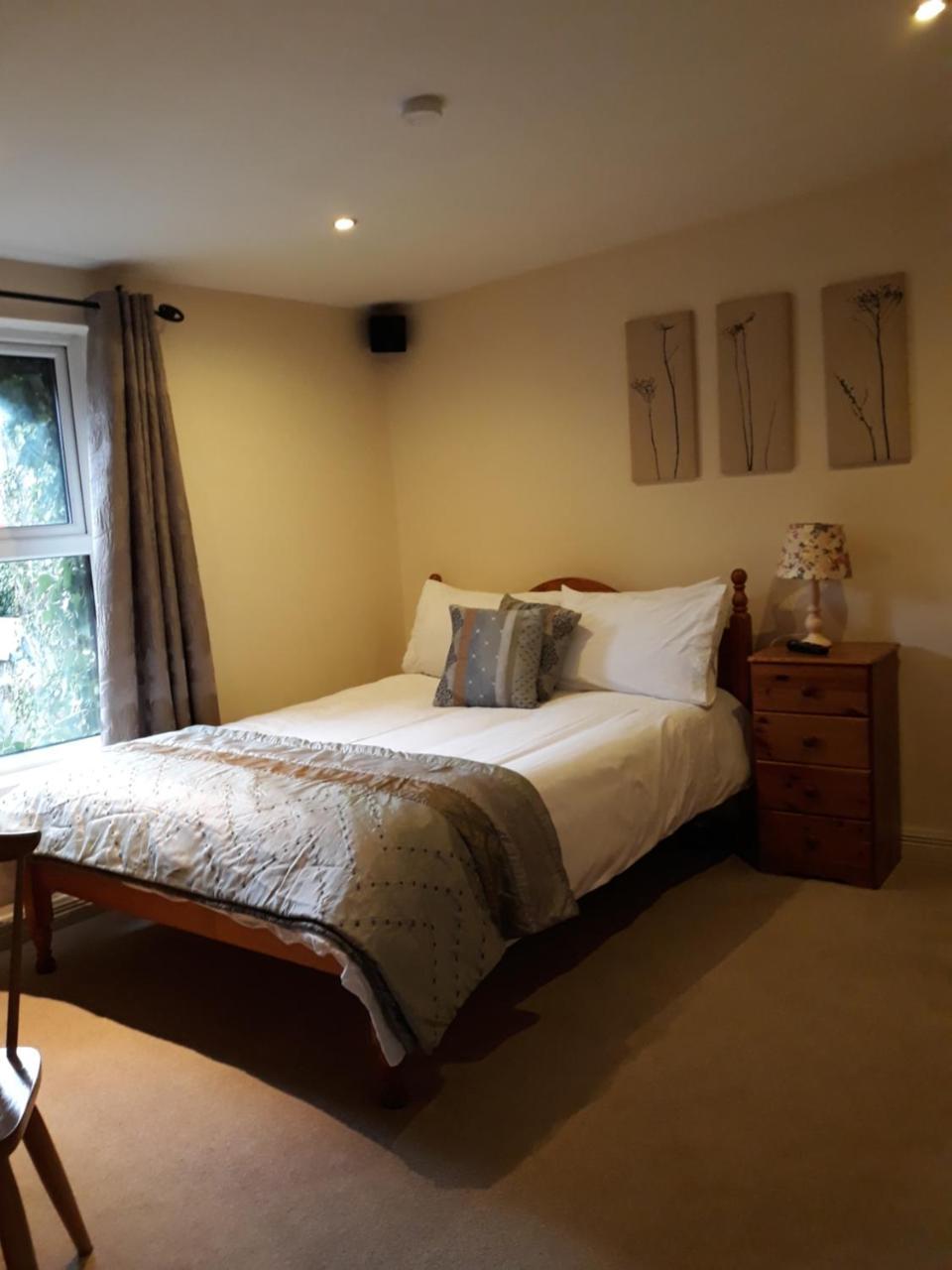 Swinford Bridge Street Apartment Bagian luar foto